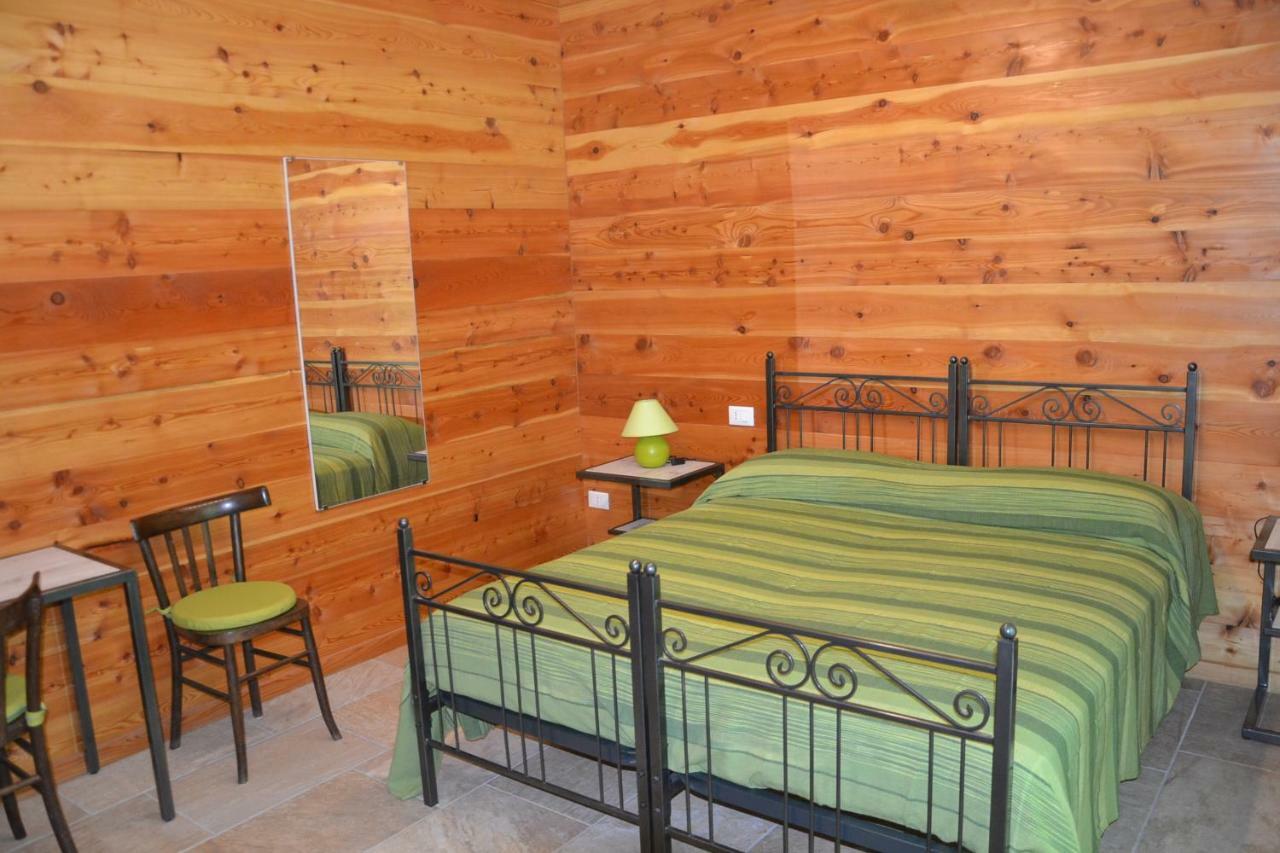 بورغو سان دالمازو B&B L'Albero E Le Stelle المظهر الخارجي الصورة